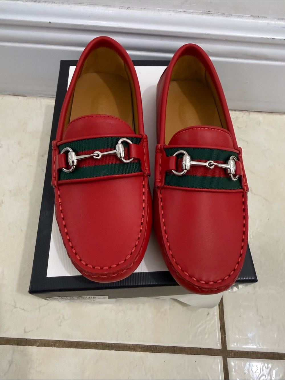 Gucci Kids Red Leather Driving Loafers with Silver Horsebit Size 30/12.5 NWT NIB